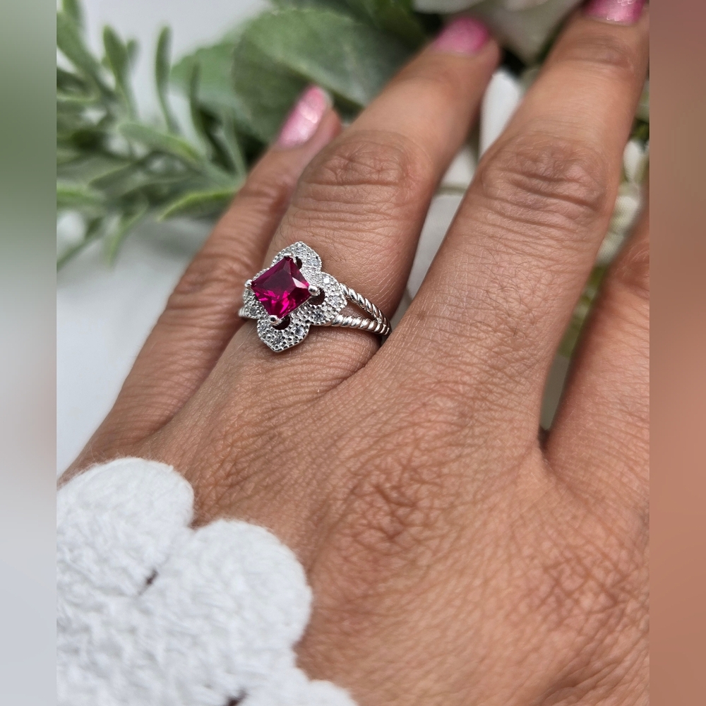 🥰 JULY LOVE RING - Picture 4 of 5
